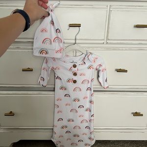 Adorable Caden Lane knotted gown + matching hat